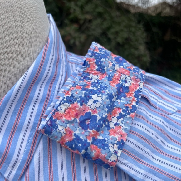TALBOTS Striped Button-Up Shirt with Floral Cuffs🌺(TALBOTS) - Picture 4 of 6